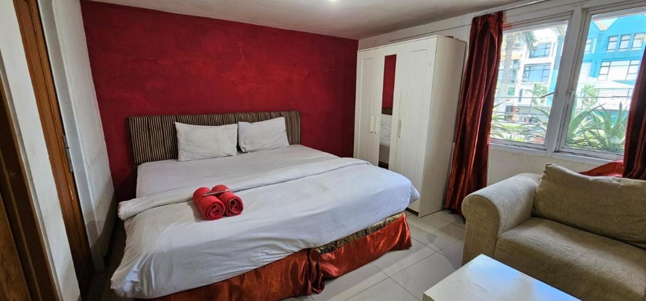 Mega Stay Near Mall Kelapa Gading Jakarta Eksteriør billede
